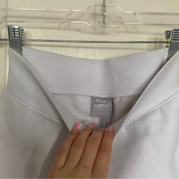 Aritzia TNA Cozyaf Perfect Pocket Sweatpants - Picture 3 of 3